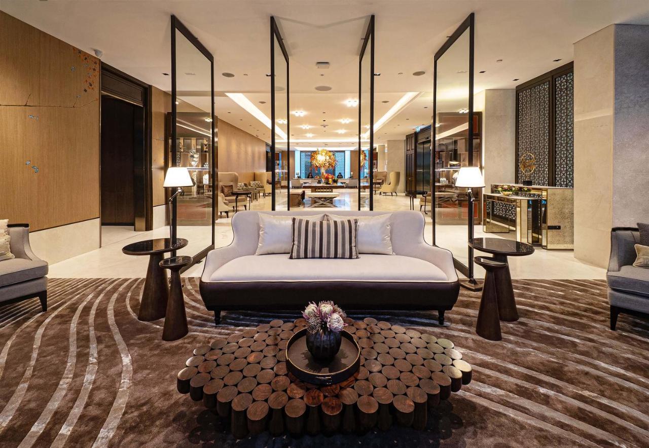 Silq Hotel & Residence, Managed By The Ascott Limited Bangkok Ngoại thất bức ảnh The lobby of the hotel