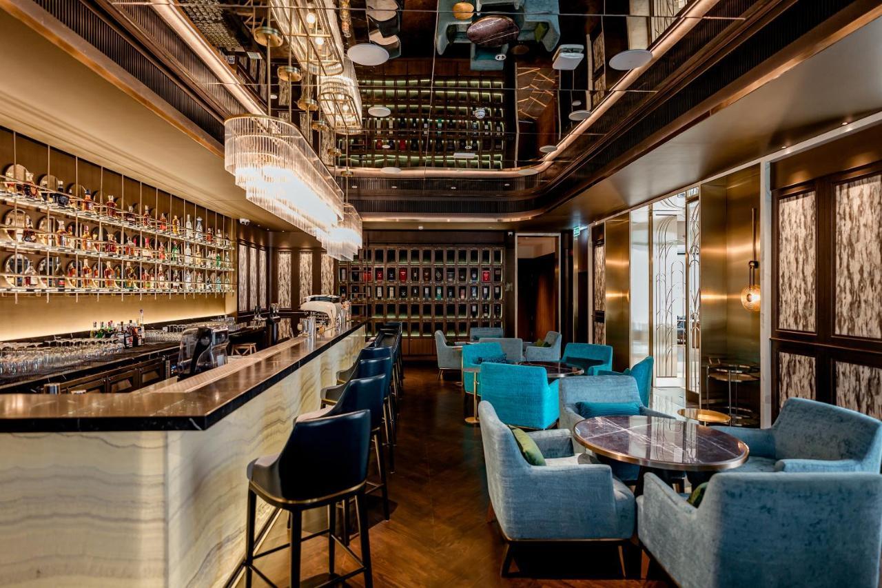 Silq Hotel & Residence, Managed By The Ascott Limited Bangkok Ngoại thất bức ảnh The Bar at The Hari
