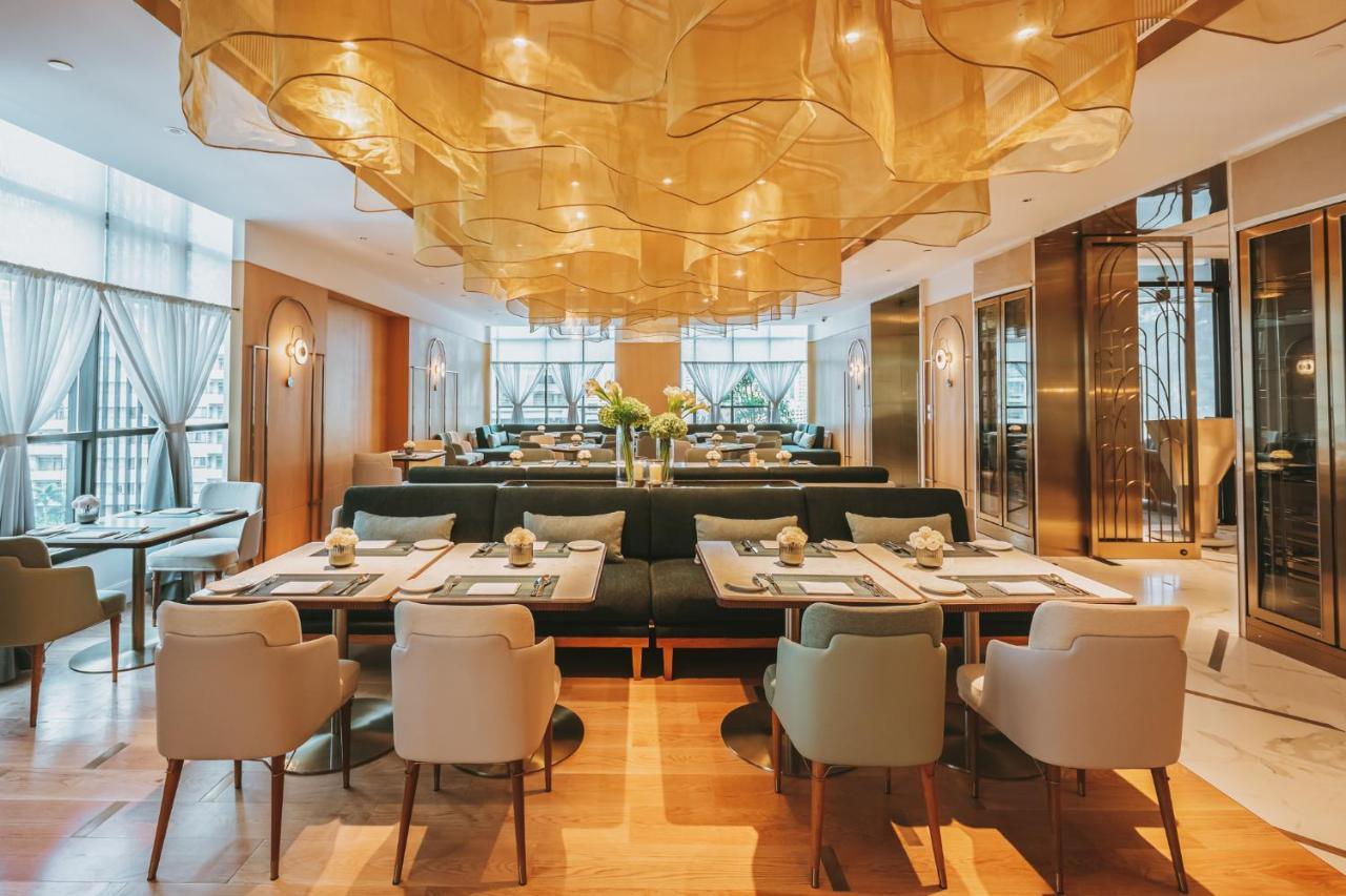 Silq Hotel & Residence, Managed By The Ascott Limited Bangkok Ngoại thất bức ảnh The interior of the restaurant
